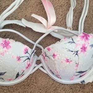 VS Pink Date Push-up 34A *DISCONTINUED*